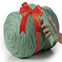Load image into Gallery viewer, MINT SUPER CHUNKY MERINO WOOL 4-5 CM, 25 MICRONS
