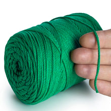 Load image into Gallery viewer, Green Macramé Cotton 2mm 250m
